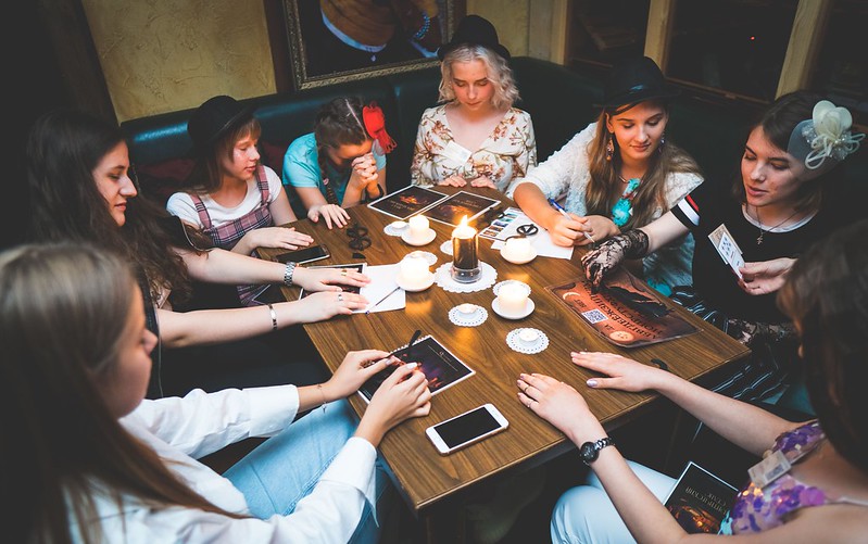 Хэллоуинская вечеринка с мистической атмосферой в Tolyatti