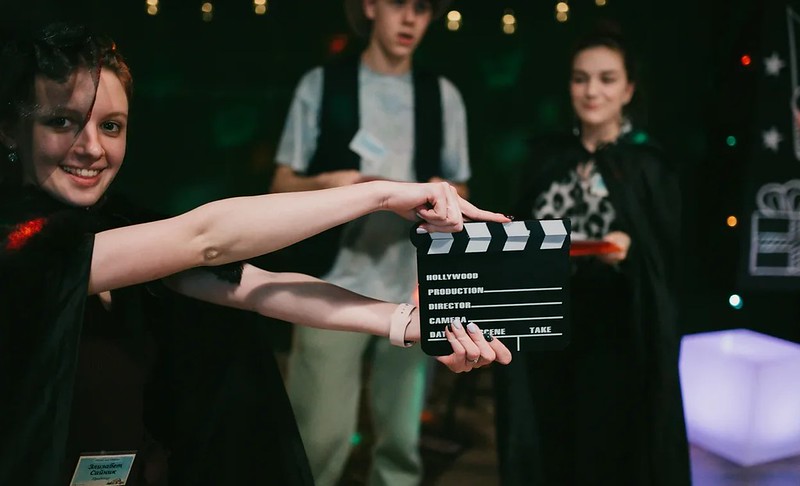 Городские огни и праздничное настроение в Tolyatti