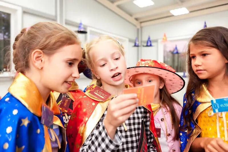 Новый год в Тольятти глазами школьников: квесты, игры и секреты организации